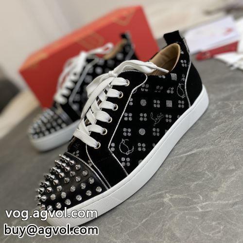  Christian Louboutinコピー スニーカー  2022 着用 シューズ  クリスチャンルブタンコピー 完成度の高い逸品   