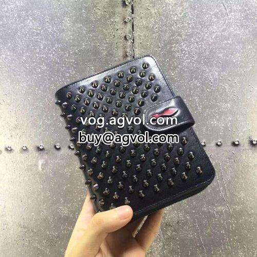 コードバン 爆買いセール Christian Louboutinコピー ウォレット 2022 クリスチャンルブタンコピー