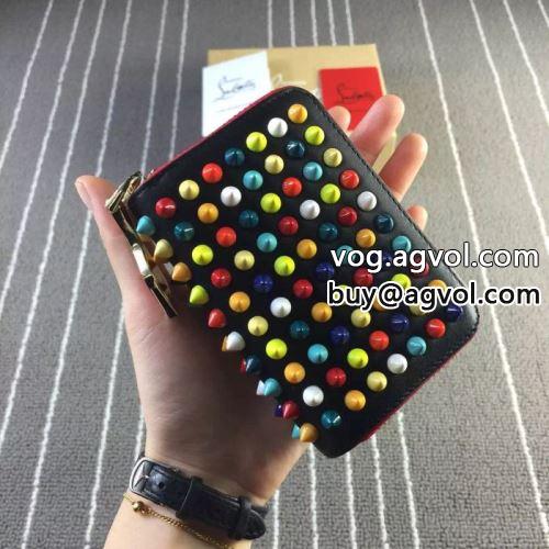 海外セレブ愛用 Christian Louboutinコピー カード入れ付 クリスチャンルブタンコピー ウォレット 2022