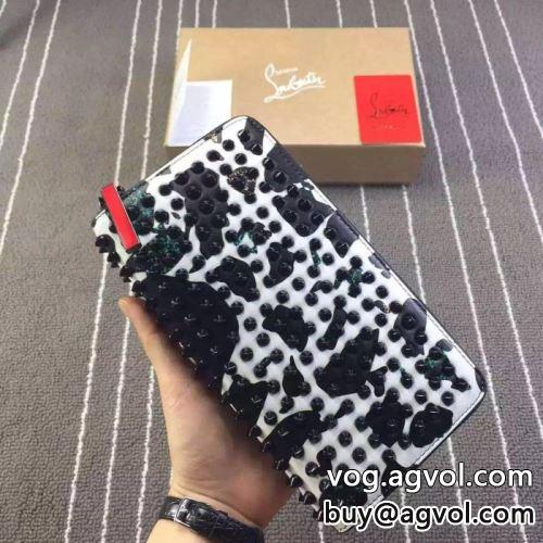  長財布 デザイン性の高い クリスチャンルブタンコピー ウォレット Christian Louboutinコピー 2022  