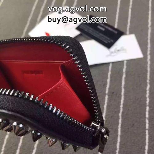 2022 クリスチャンルブタンコピー 短財布 人気ブランド ウォレット 上品な輝きを放つ形 Christian Louboutinコピー
