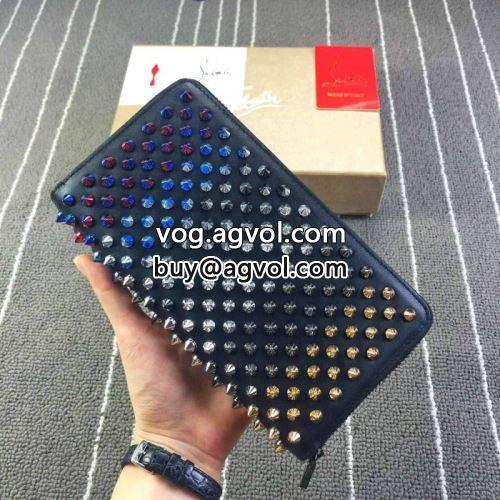 クリスチャンルブタンコピー ウォレット 風合いが出る Christian Louboutinコピー 紙幣入れ 2022 サイズ豊富
