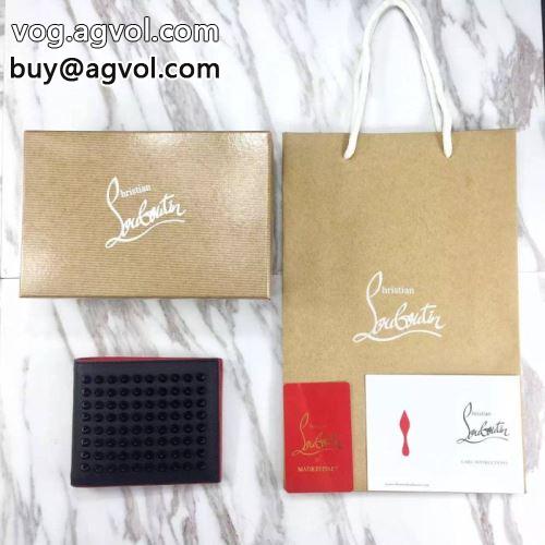 ウォレット 二つ折り財布 2022 選べる極上 クリスチャンルブタンコピー Christian Louboutinコピー 個性的なデザ