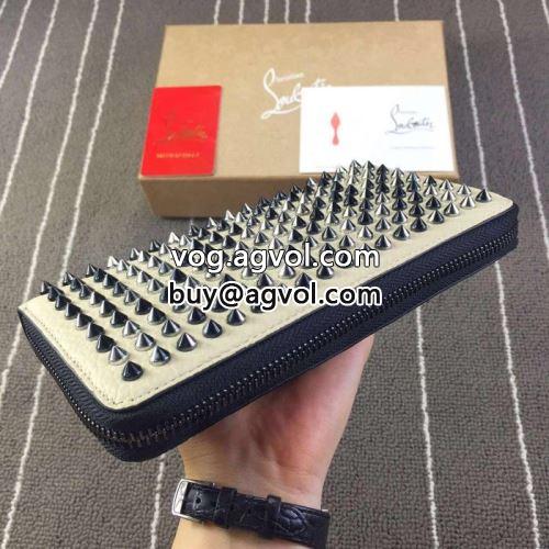 ポップ  Christian Louboutinコピー 2022 クリスチャンルブタンコピー コスパ最高のプライス ウォレット