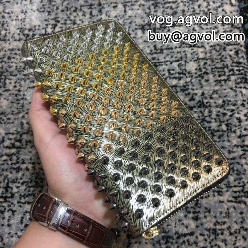 Christian Louboutinコピー 上品な輝きを放つ形 ウォレット 2022 クリスチャンルブタンコピー ポップ
