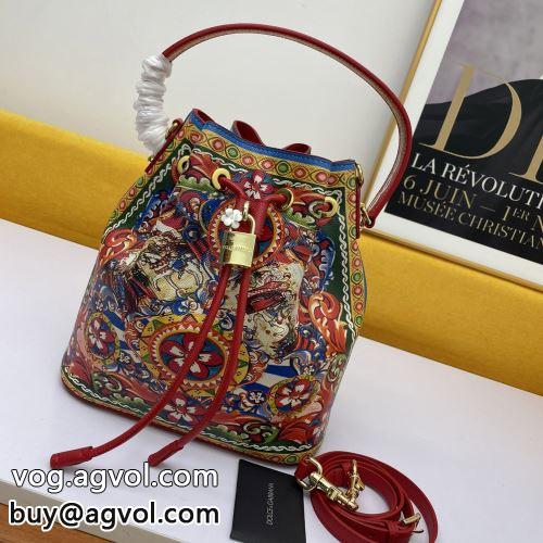  抜群な楽チン感ある大定番 ドルチェ＆ガッバーナコピー Dolce&Gabbanaコピー ショルダー 調節可能 バッグ 斜め掛けバッグ  2022  