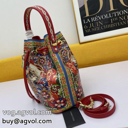 抜群な楽チン感ある大定番 ドルチェ＆ガッバーナコピー Dolce&Gabbanaコピー ショルダー 調節可能 バッグ 斜め掛けバッグ  2022