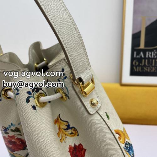 ドルチェ＆ガッバーナコピー 実用性に溢れるアイテム  Dolce&Gabbanaコピー ショルダーバッグ バッグ セレブ愛用の超人気商品