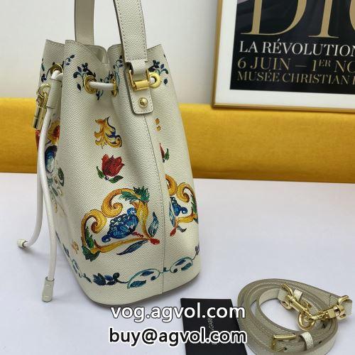 ドルチェ＆ガッバーナコピー 実用性に溢れるアイテム  Dolce&Gabbanaコピー ショルダーバッグ バッグ セレブ愛用の超人気商品