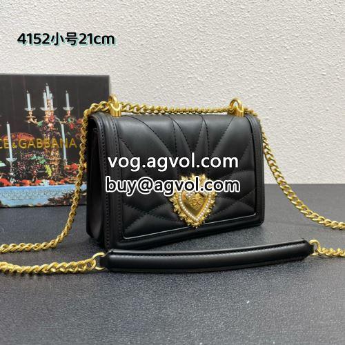 ショルダーバッグ 活用できるアイテム Dolce&Gabbanaコピー バッグ 光沢感 多色可選  2022 ドルチェ＆ガッバーナコピー