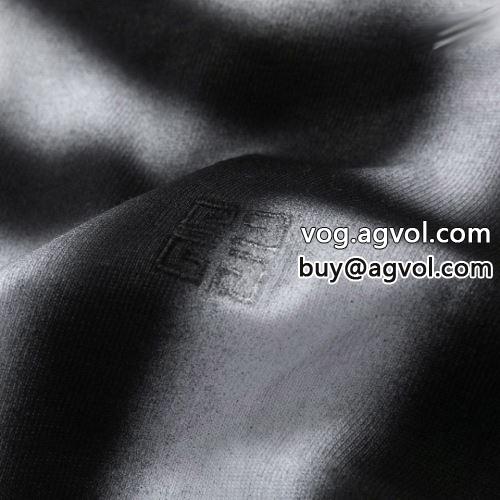 オリジナル 上品な輝きを放つ形 GIVENCHYコピー 快適な着心地 ジバンシィコピー 2022 半袖シャツ