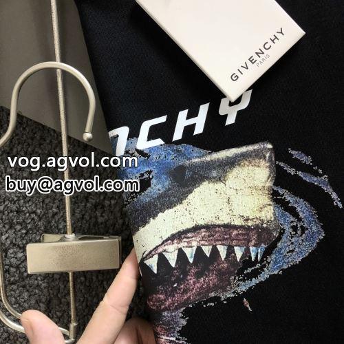 半袖シャツ 絶大な人気を誇る ジバンシィコピー 2022  GIVENCHYコピー 2色可選 抜群な楽チン感ある大定番