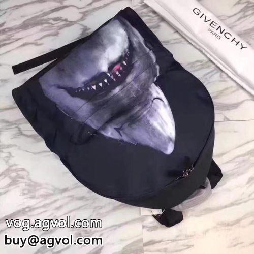 ジバンシィコピー デザイン性の高い リュック、バックパック 大好評 GIVENCHYコピー バッグ 2022