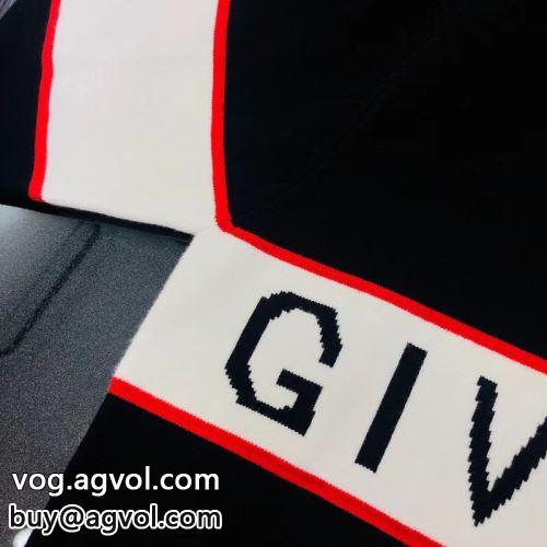 おしゃれな装い プルオーバーパーカー 高級感漂わせる  GIVENCHYコピー 2022  ジバンシィコピー