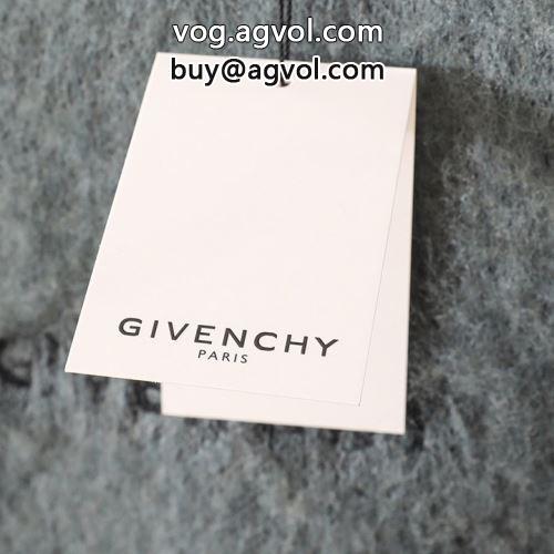 こだわりのコート  GIVENCHYコピー 洗練を十分に演出する 2022 プルオーバーパーカー ジバンシィコピー