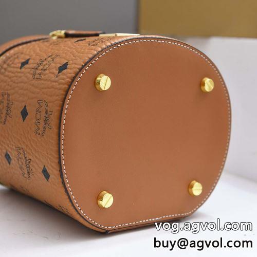 屈託のないバッグ 2022 MCM バッグ リュック、バックパック 海外セレブ定番愛用 エムシーエム コピー ハンドバッグ