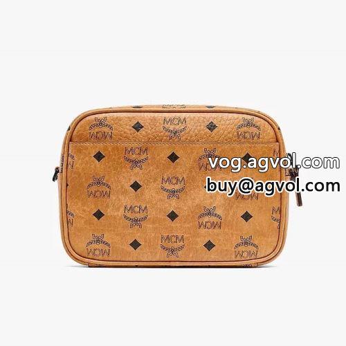 今からの季節にピッタリ！ バッグ 2022 MCM  エムシーエム コピー 気軽に持てる ショルダーバッグ