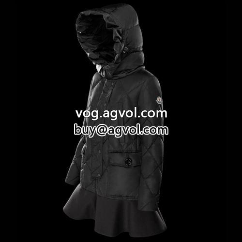 モンクレールコピー MONCLERコピー 撥水性がある 肌触りの気持ちい? 2022 ダウンジャケット