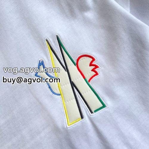 落ち着いた質感 2色可選 モンクレールブランドスーパーコピー モンクレール MONCLER 2022 レジャー 半袖Tシャツ 自然な肌触り
