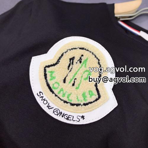 人気商品 3色可選 モンクレールブランド 偽物 通販 2022 モンクレール MONCLER 半袖Tシャツ 縦には伸びにくい