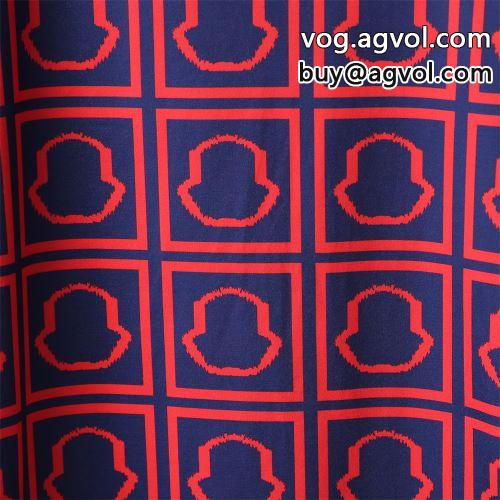 モンクレール MONCLER 肌に馴染みやすい モンクレールスーパーコピー 激安 2022 半袖Tシャツ プリント
