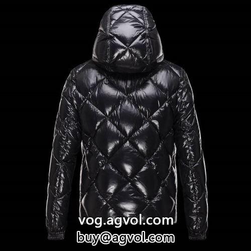 【人気ブログ掲載】 MONCLERコピー ダウンジャケット 何にでも合わせ易く格好良く決まる  2022 モンクレールコピー