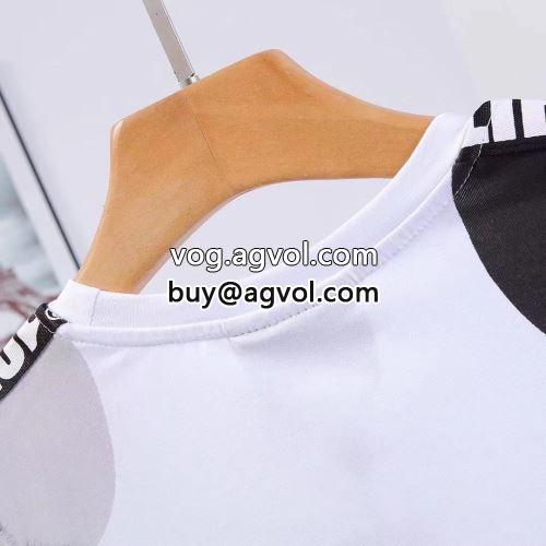 超人気美品◆ 半袖Tシャツ フィリッププレインブランドコピー 柔らかな素材感とさらりとした質感は爽やかで着心地も フィリッププレイン PHILIPP PLEIN 2022春夏 2色可選