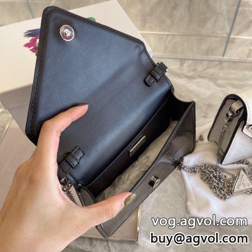 オリジナリティに富んだバッグ PRADAコピー ショルダーバッグ 高評価の人気品  バッグ  プラダコピー 2色可選 2022-4