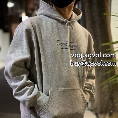 パーカー シュプリーム コピー  SUPREMEコピー 7色可選 Supreme KAWS Chalk Logo Hooded Sweatshir 2022