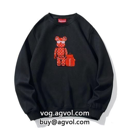 ムダな装飾を排したデザイン 2色可選 SUPREMEコピー  2022 パーカー シュプリーム コピー 主役になる存在感
