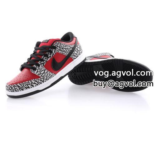 Supreme x Nike SB Dunk Low Pro