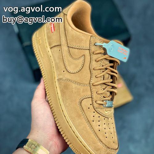 ランニングシューズ SUPREMEコピー  シュプリーム コピー 2022 主役になる存在感 Supreme x Air Force 1