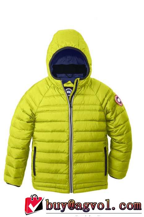 落ち着きの2015新品 Canada Goose 今季セール　子供用ダウンジャケット