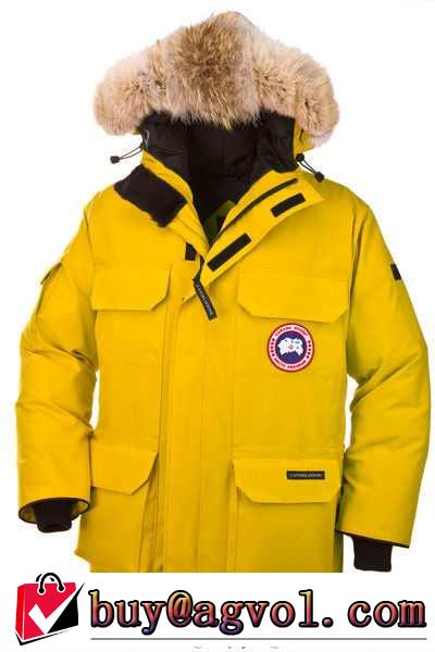 良い風合い  2015秋冬 Canada Goose 高級感を演出する　ダウンジャケット 7色可選