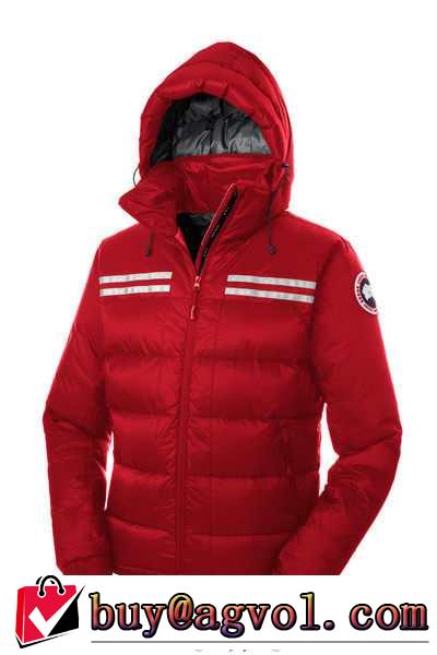 機能性とデザイン性ある　2015秋冬 Canada Goose 活躍するダウンジャケット 5色可選