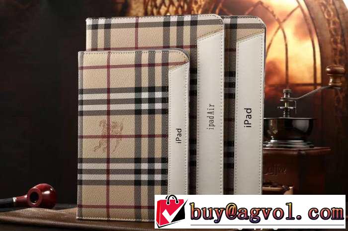 長らく愛用できるアイテム　秋冬 BURBERRY バーバリー　今季セール　 iPadケース カバー
