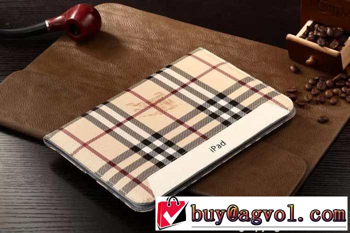 長らく愛用できるアイテム　秋冬 BURBERRY バーバリー　今季セール　 iPadケース カバー