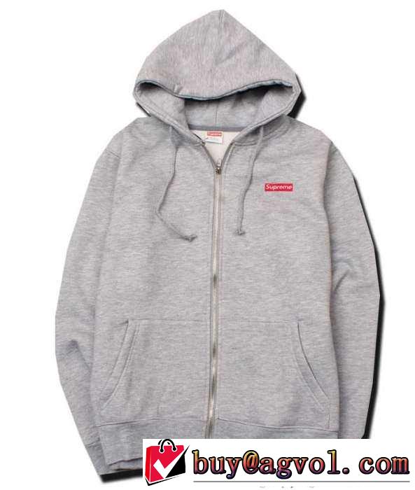 機能派スタイル　 supreme シュプリーム 綺麗に パーカー