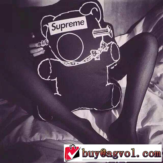 抜群 2015 SUPREME シュプリーム 素敵な抱き枕 2色可選