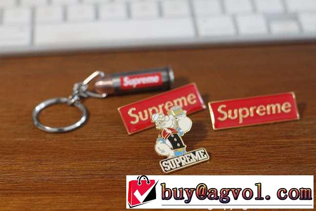 2015 美品　 SUPREME シュプリーム ブローチ 激安販売　バッチ ピン 2色可選