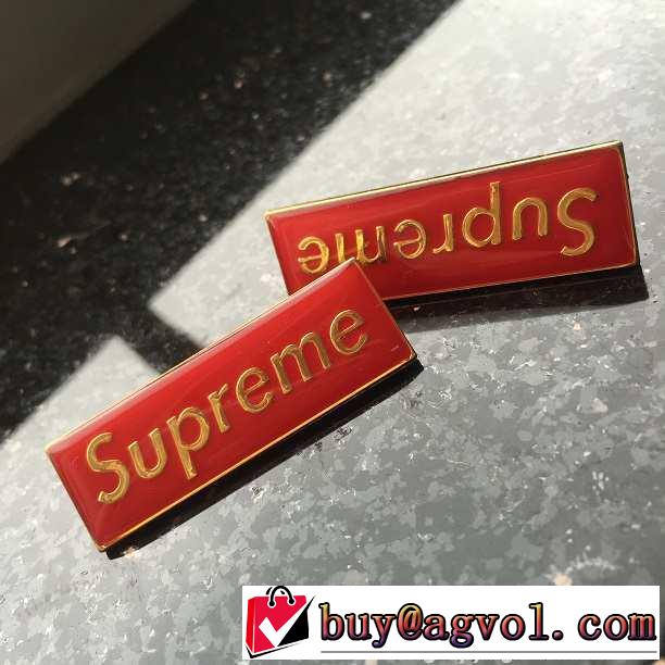 2015 美品　 SUPREME シュプリーム ブローチ 激安販売　バッチ ピン 2色可選