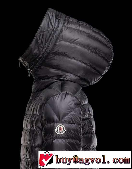 軽量で保温性に 2015秋冬 MONCLER モンクレール 満点　ダウンジャケット
