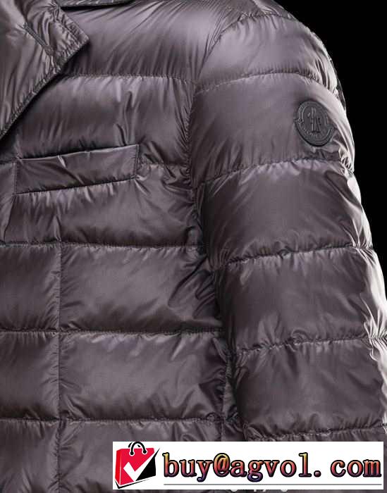光沢感ある 2015秋冬 moncler モンクレール　収縮性があり ダウンジャケット