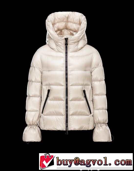 上品な雰囲気漂い　 2015秋冬 MONCLER モンクレール 格安　ダウンジャケット