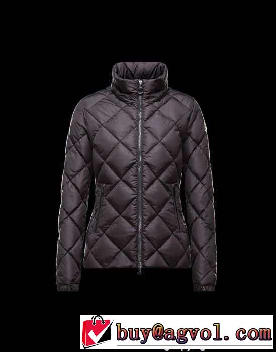 落ち着き感のある 2015秋冬 MONCLER モンクレール 防寒性　ダウンジャケット 3色可選
