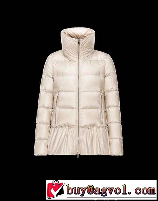 お洒落感を楽しめる　 2015秋冬 MONCLER モンクレール 心地良い裏地　ダウンジャケット 2色可選