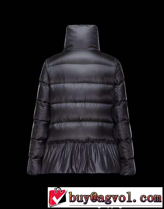 お洒落感を楽しめる　 2015秋冬 MONCLER モンクレール 心地良い裏地　ダウンジャケット 2色可選