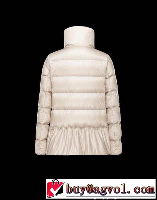 お洒落感を楽しめる　 2015秋冬 MONCLER モンクレール 心地良い裏地　ダウンジャケット 2色可選