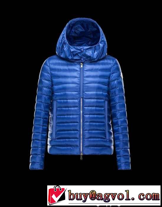 魅力のアイテム　2015秋冬 moncler モンクレール 柔らかなダウンジャケット