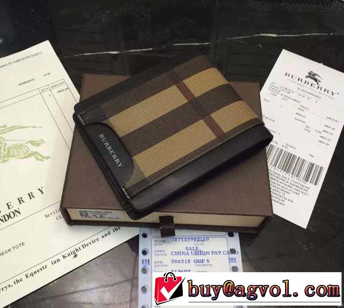 高級感たっぷりのアイテム　秋冬 burberry バーバリー 大容量のある財布 3色可選